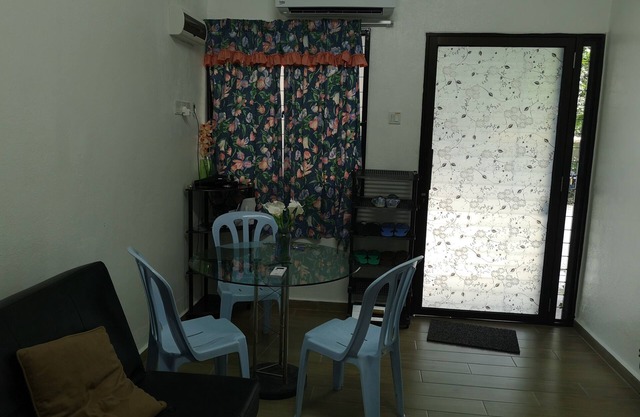 Budget Tiny Home à Tanjung Tokong un accès facile aux cuisines locales