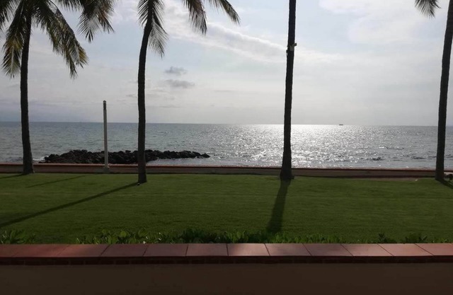 BUGANVILLIAS RESORT FRONT BEACH GROUND FLOOR 8 PEOPLE LUXURIOUS, FULL AMENITIES