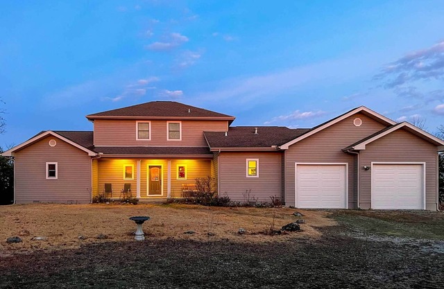 NEW! Bull Shoals Retreat w/ Panoramic River Views!