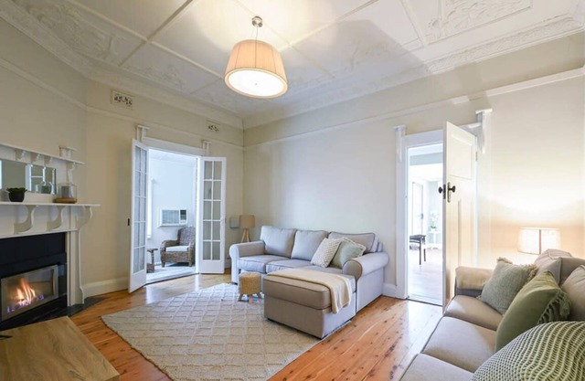 Bultje Bliss - CBD Haven, 1920s Timeless Charm