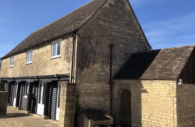 La location de vacances Bumble Bee Barn est disponible pour un séjour en self-service pour 5 personnes maximum.