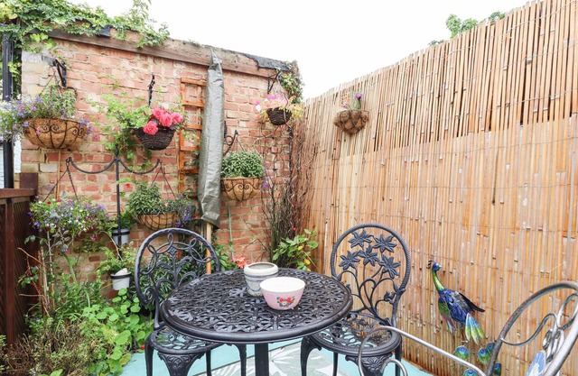 Bumble Bee Cottage, FAVERSHAM
