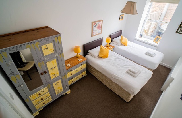 Bumblebee-Appartement-Confort-Salle de bain privée séparée-Vue sur Jardin