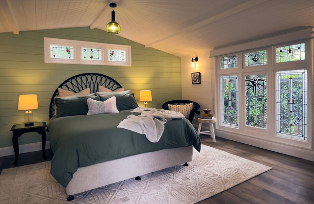 Bundanoon Garden Retreat, Stay at the bottom of the garden in Bundanoon.