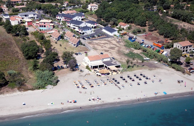 Logement pieds dans l'eau - Moriani plage