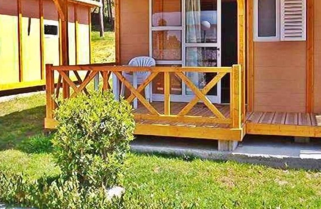 Réf 10056 Bungalow avec piscine près de Razo