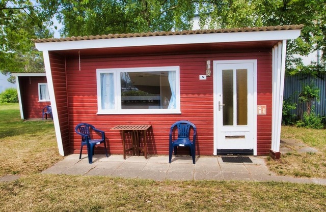 Bungalow for 3 guests with 17m² in Lübeck (143642)