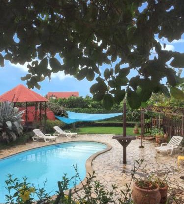 Bungalow idyllique à Trois-Rivières avec piscine partagée