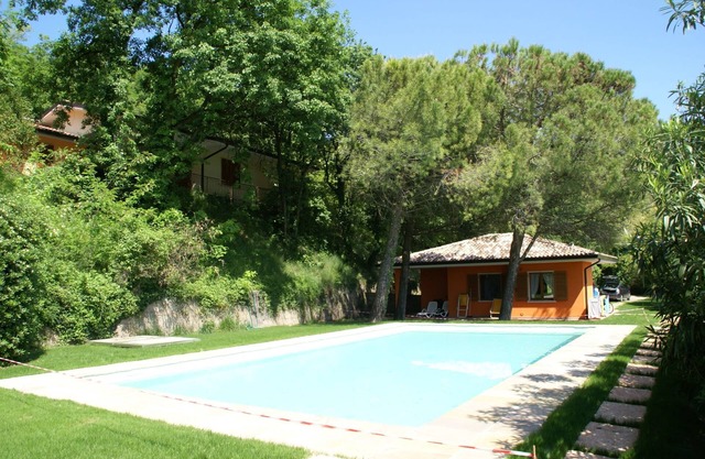 Bungalow mitoyen pour 6 personnes près du lac de Garde
