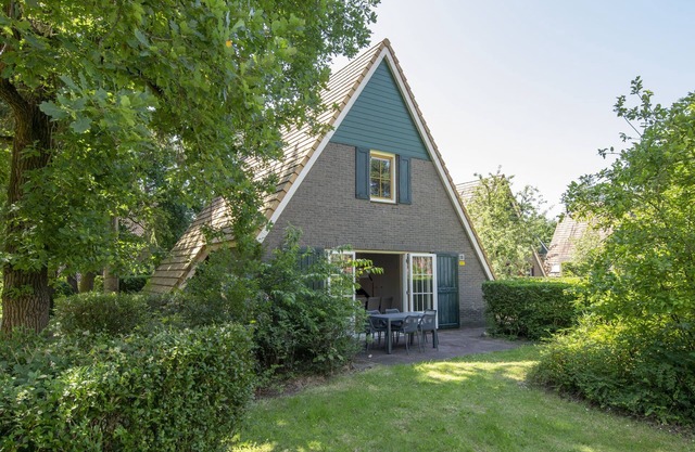 Maison rénovée avec trois salles de bains, Breda à 10 km