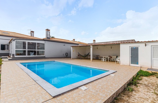 Bungalow 'Quinta Simão' avec piscine partagée, Wi-Fi et climatisation