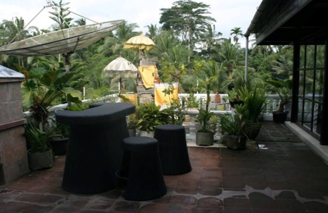 bungalow avec de beaux paysages forestiers