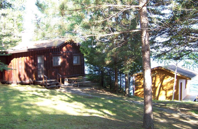 Complexe de cabine Burntside lac disponibles à la location une très belle zone tranquille