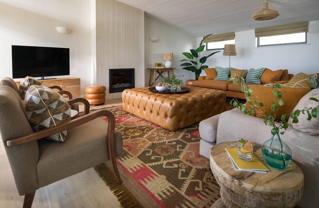 Buryan - sleeps 10 guests in 4 bedrooms