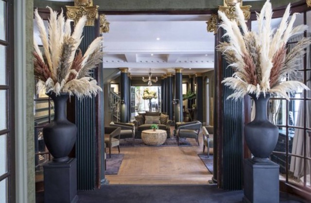 Bush Hotel Farnham