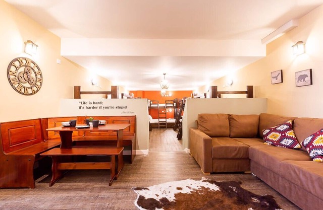 Appartement-Supérieure-Salle de bain privée séparée-Butch Cassidy's Bunkhouse