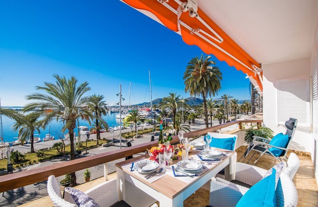 Appartement papillon en face de la mer à Alcudia.