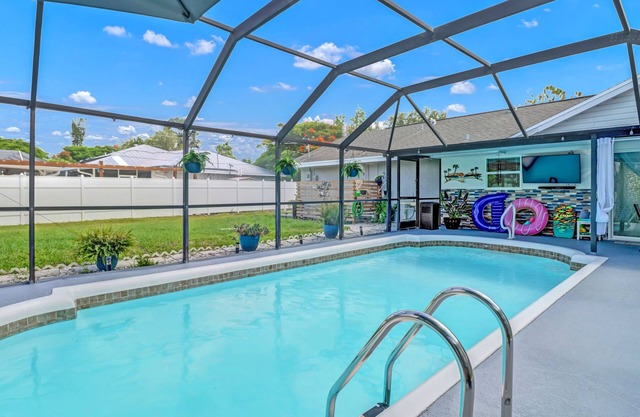Butterfly Paradise with Pool