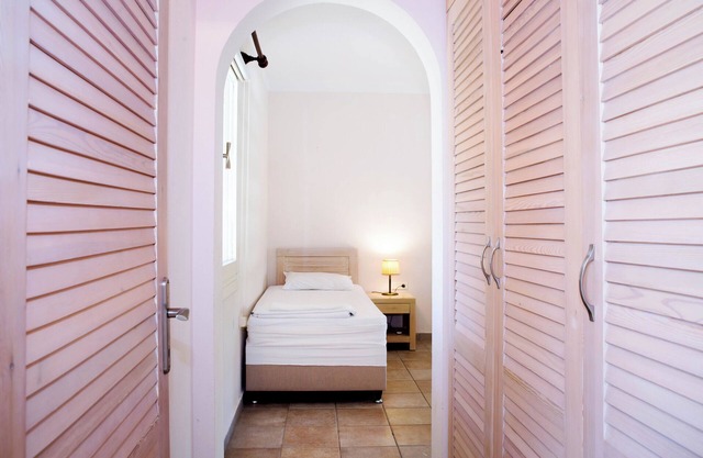 BV-435 Ç Bodrum 4 Bedroom Detached Garden Holiday Villa in Bitez with Pvt pool