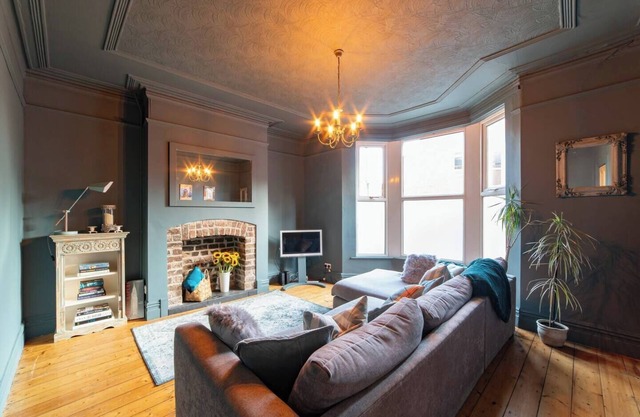 Spacious & Homely | Near Lark Lane & Sefton Park