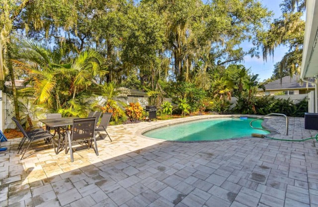 By the River, Pool and King bed