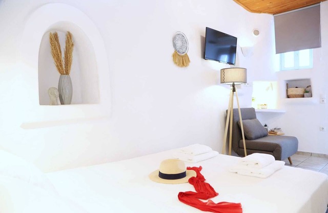By whitelist Mykonos