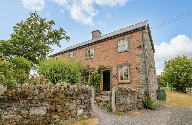 Byrdir Cottage