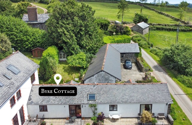 Byre Cottage Near Dulverton, sleeps 2