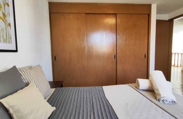 Cómoda habitación privada con baño compartido a cerca de la UAQ en Querétaro