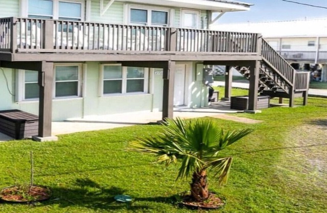 C'est Bon Across from UTV Entry Point! Sleeps 12!
