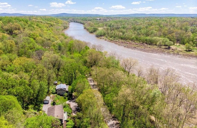 Lock Keepers Cottage on C&O Canal/Potomac River