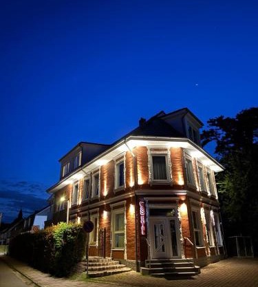 C&S Hotel