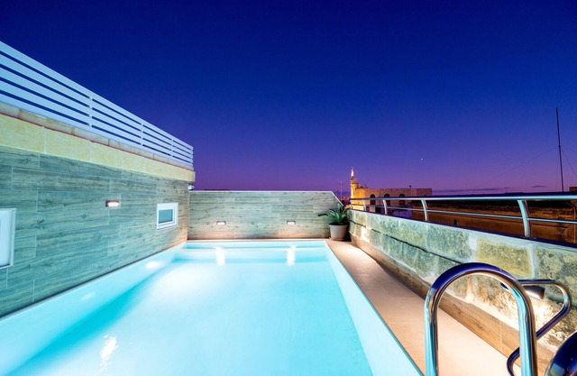 C4 Retreats by Georges Boutique Living