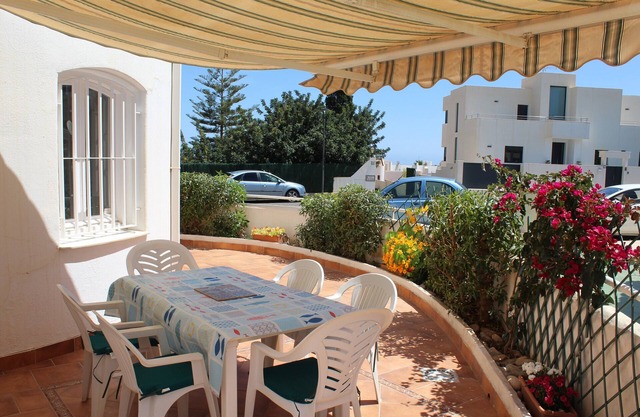Casa Wilphi - Stylish townhouse 5 minute walk from the beach