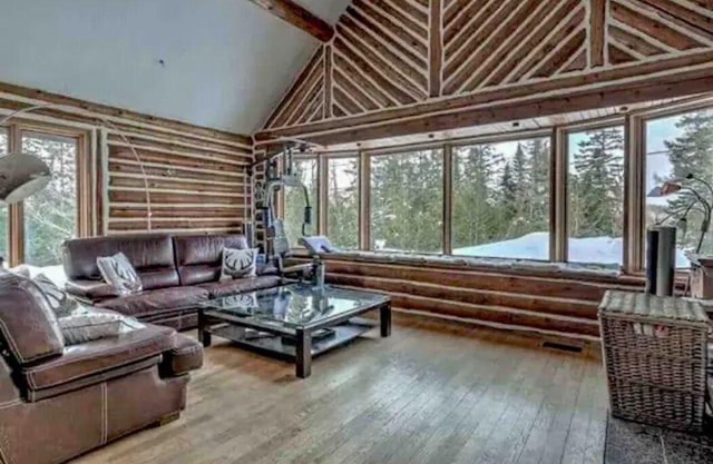 Chalet en bois rond avec cachet unique