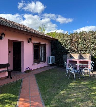 Cabaña El Solcito, con parque y pileta compartida