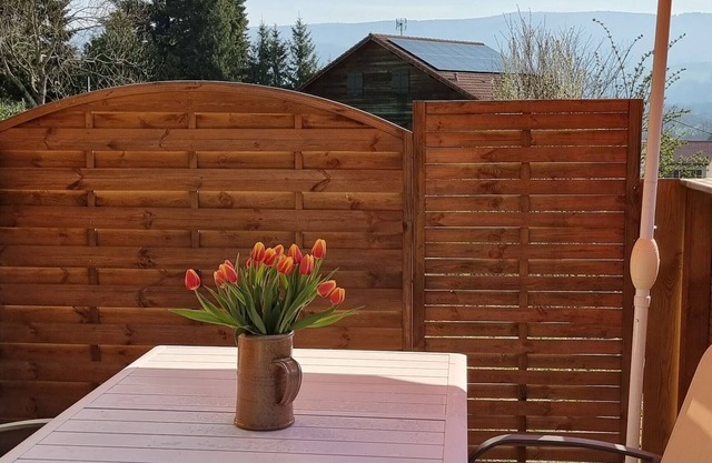 Chalet du berger et espace bien-être SPA et Sauna extérieur tonneau