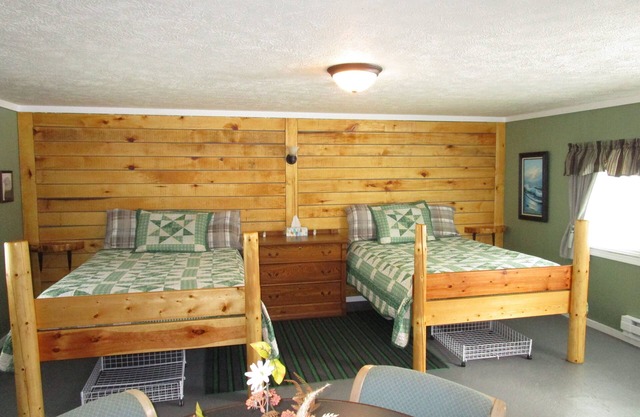 Finley's Riverside Cabins | Cabine # C
