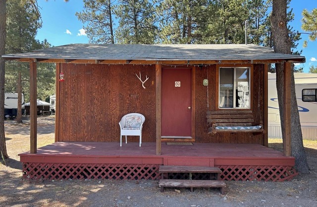 Cabin 10 - Grandview Cabins