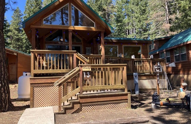 Cabin #13 at Hyatt Lake Resort