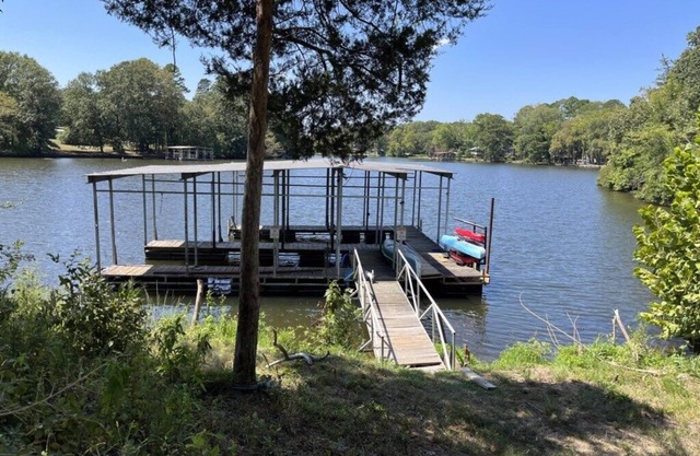 Cabin #15 Lake Beach Front
