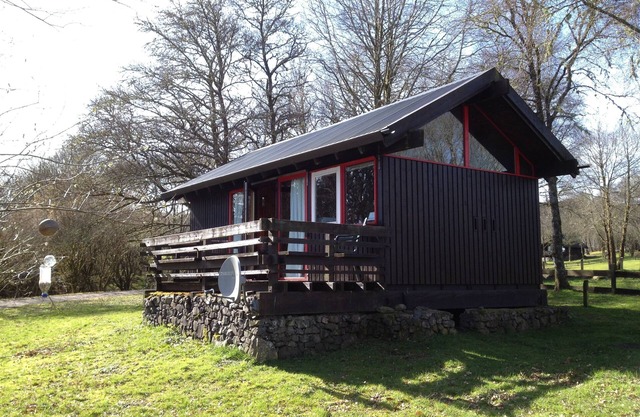 cabine confortable avec vue dégagée sur le Loch Awe.