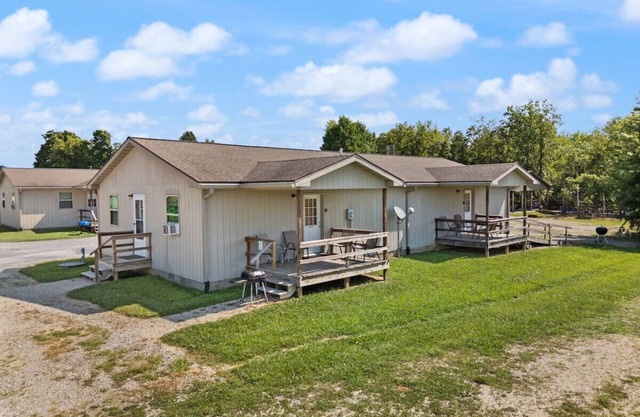 Cabin 9 The Village @ Patoka Lake