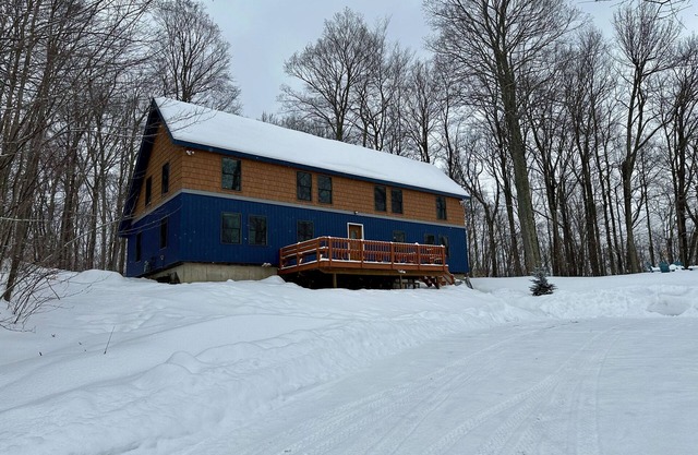 La cabine à Killington: maison entière - 24 couchages, près de la montagne, maison privée