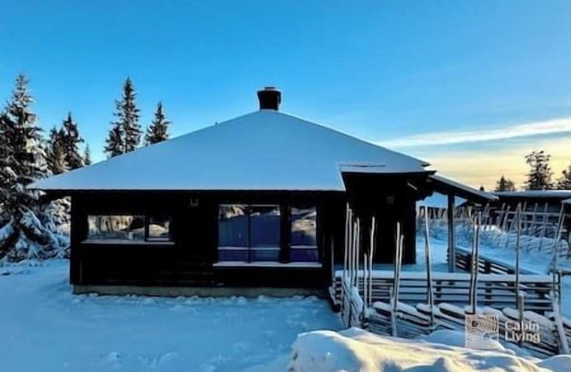 Cozy sports cabin for active holidays