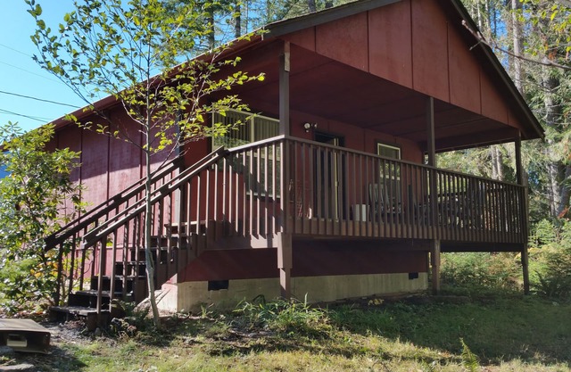 Cabane pour deux, Little Lake Cabins, tout à fait, retraite isolée.