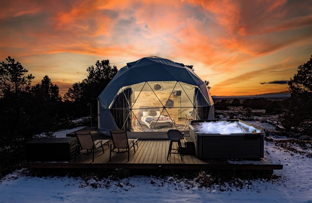 Cabin | Geodome | Hot Tub | Fire Pit | Stargazing Pergola | Great Sand Dunes NP
