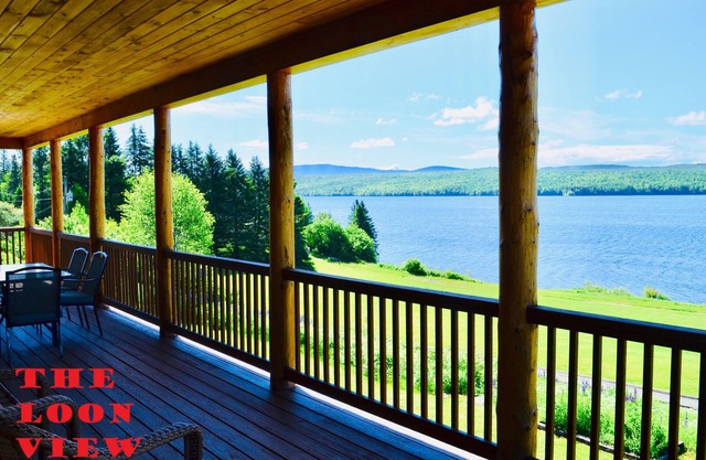 Chalet de location de vacances moderne et confortable sur le lac Francis Pittsburg NH