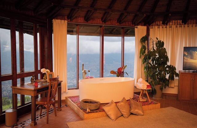 Cabin in Santa Elena with view of Medellín