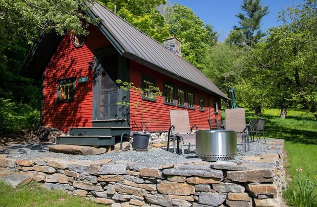 Cabane dans le verger près de Silver Lake